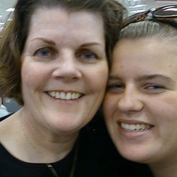 Meet your Posher, Danielle - Picture 1 of 1